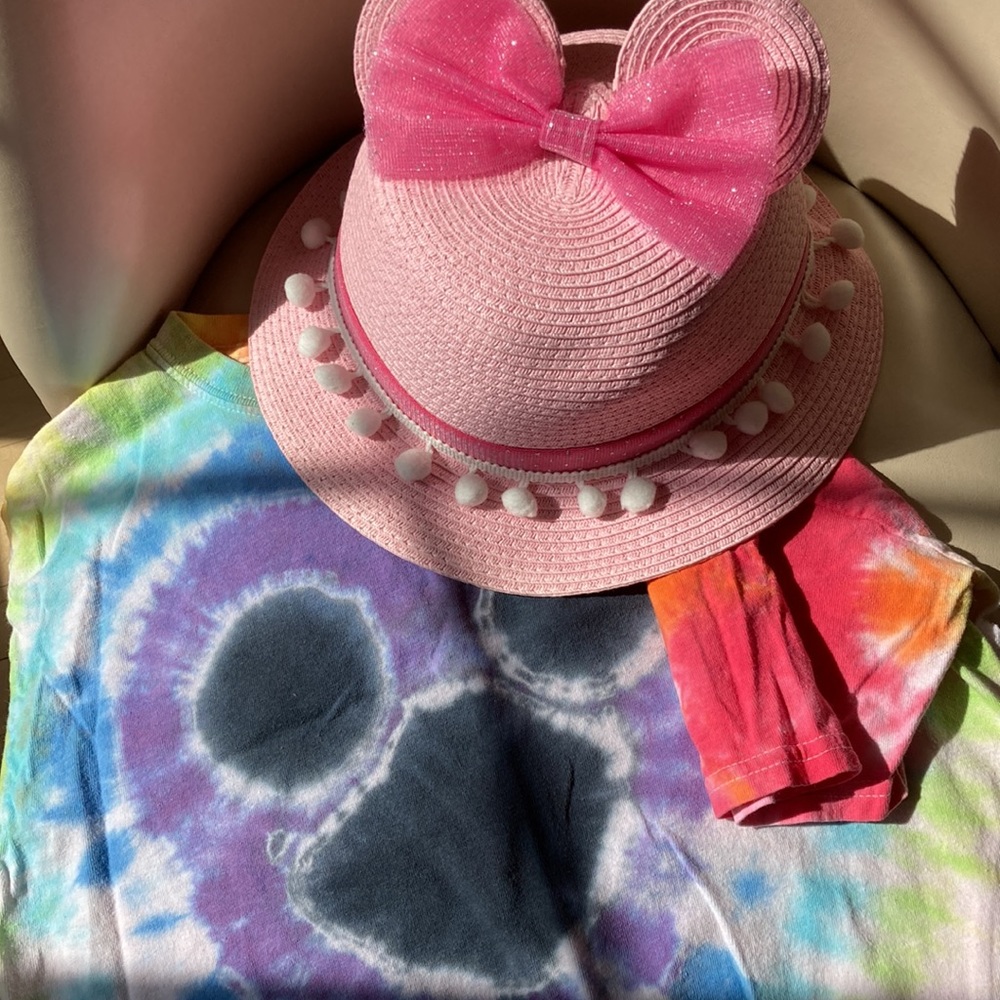 Disney SET Mickey Mouse Ears Pink Straw Youth Bucket hat and Large tshirt